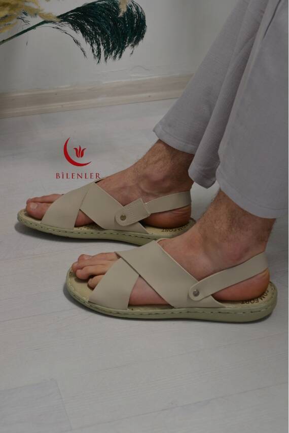 Erkek Çapraz Model Yumuşak Taban Sandalet Bej–Hac Umre ve Günlük Kullanıma Uygun - 2