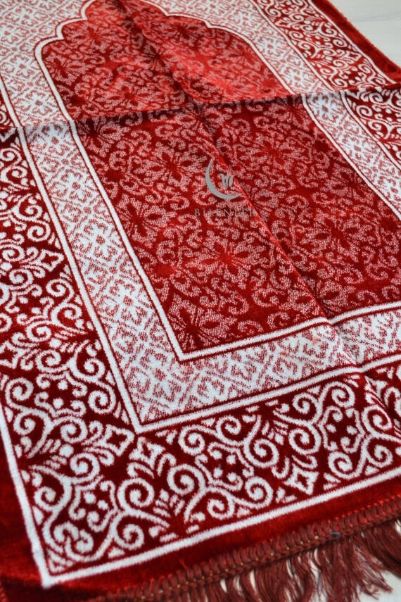 Kadife Seccade - 70x110 cm - Yumuşak ve Konforlu Kırmızı - 2