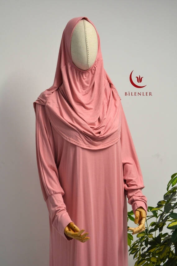 Kadın Penye Namaz Elbisesi Kendinden Başörtülü Rahat Kalıp Pembe – Tek Parça - 4