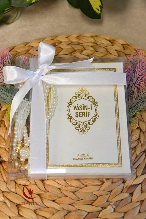 Kutulu İnci Tesbihli Yasin Kitabı Çanta Boy Termo Deri Kaplı Beyaz– Arapça, Türkçe Okunuşlu ve Mealli – 128 Sayfa | Hac Umre ve Mevlit Hediyeliği - 1