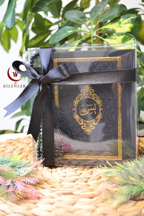 Kutulu İnci Tesbihli Yasin Kitabı Çanta Boy Termo Deri Kaplı Siyah– Arapça, Türkçe Okunuşlu ve Mealli – 128 Sayfa | Hac Umre ve Mevlit Hediyeliği - 1