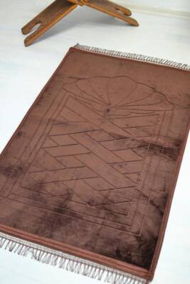 Peluş Seccade Kahverengi - 80x120 cm - Ekstra Konforlu - Yumuşak ve Geniş Ölçülü - 4