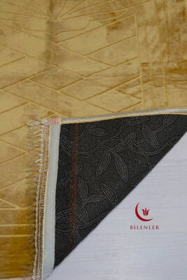 Peluş Seccade Sarı - 80x120 cm - Ekstra Konforlu - Yumuşak ve Geniş Ölçülü - 3